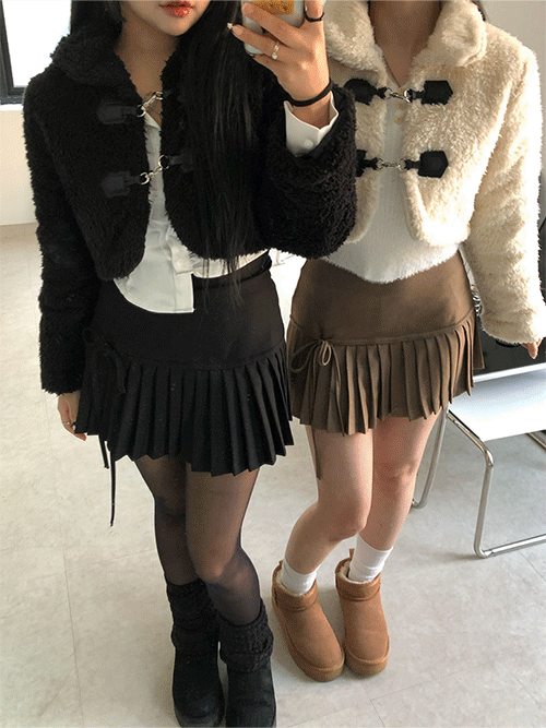 Buckle Bear Crop Jacket. (2col)