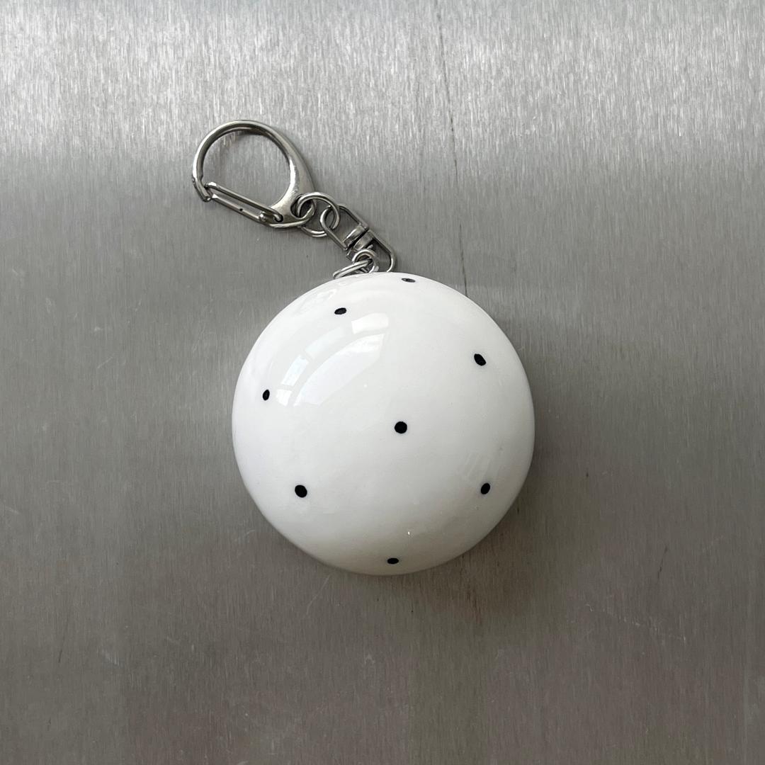 dot mirror keyring