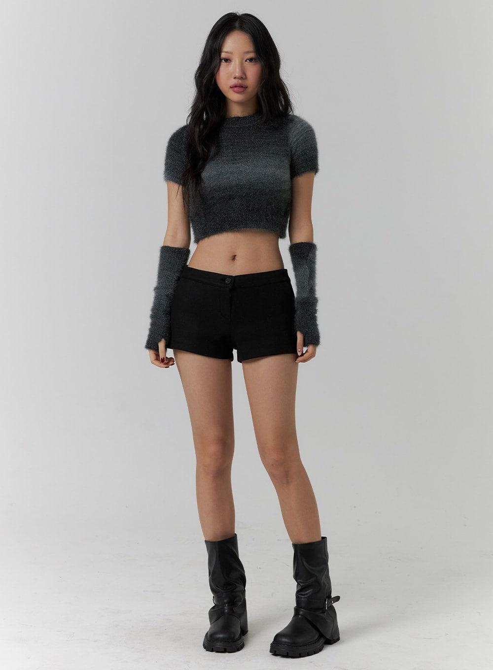 Low Rise Mini Shorts CD318 - Black / S/M
