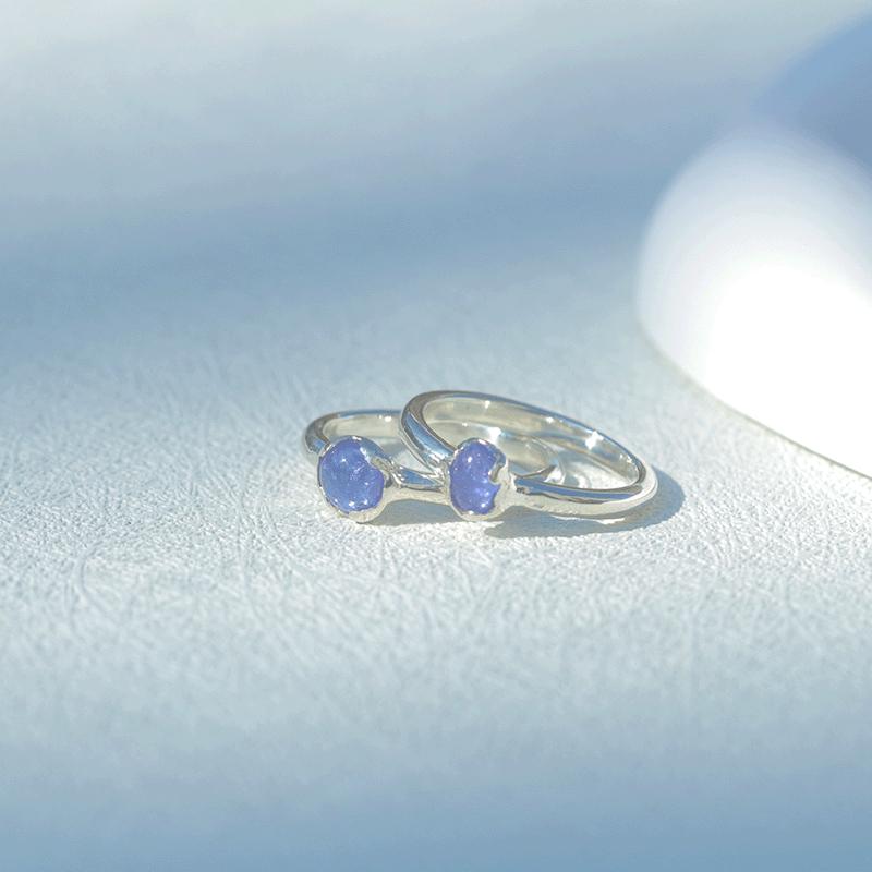 Tanzanite simple silver ring