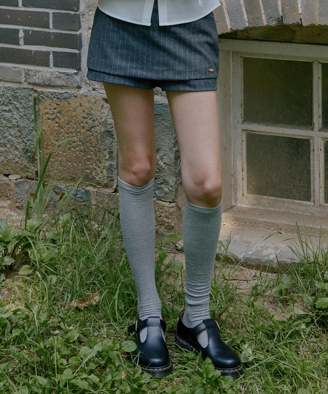 레터프롬문 [가을하객룩] 스트라이프 레이어드 스커트 팬츠 ( 2 colors )