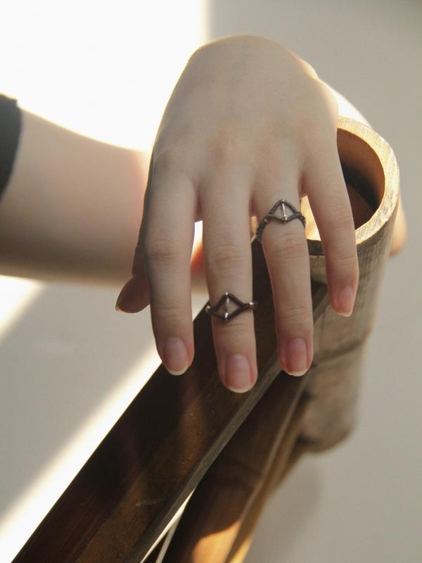 [권진아님 착용] 연못 속에 / In a Pond Ring