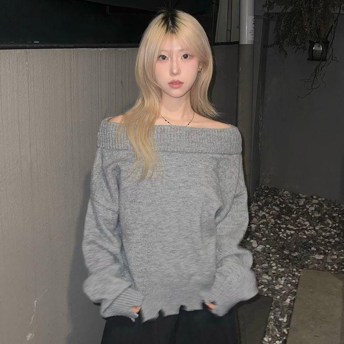 Off Shoulder Damaged Knit - Gray