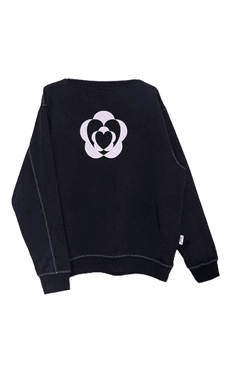 HEART FLOWER STRAIGHT NECK SWEATSHIRT NAVY