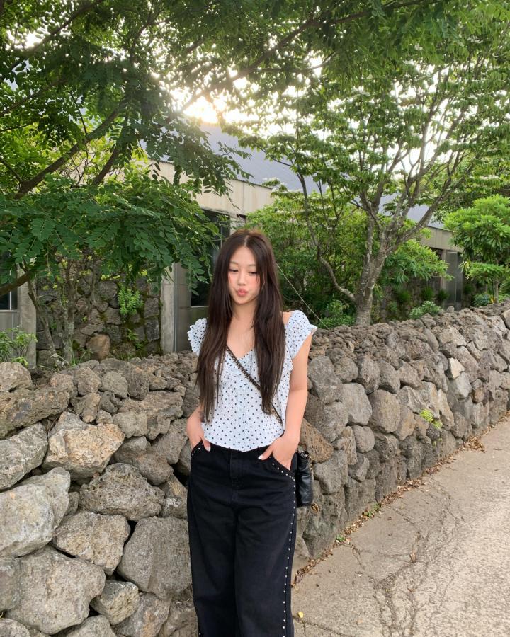 하이원스 여름 시어서커 도트 반팔 블라우스