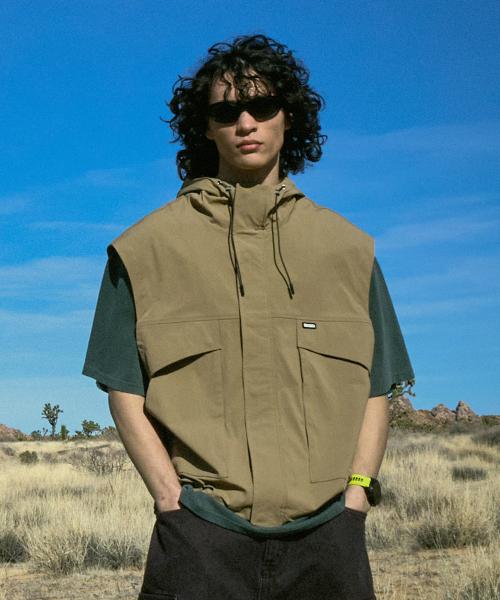 하이넥 후드 집업 우븐 베스트 베이지 FVT204