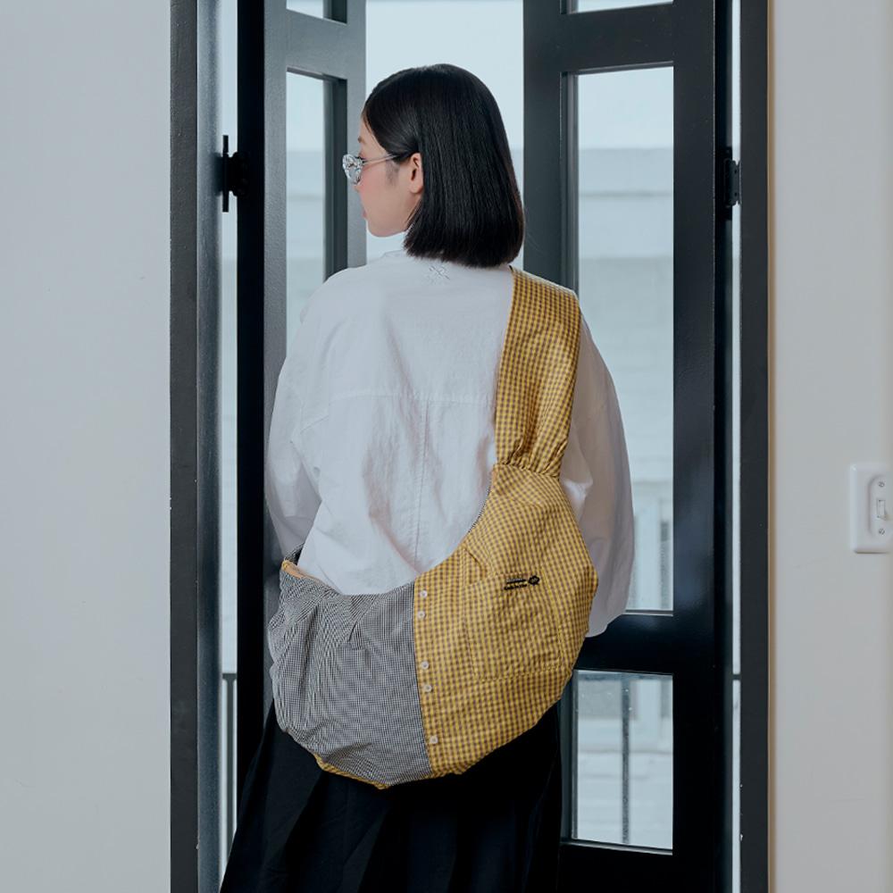 긱 인더 쉘 숄더백_95403SH60