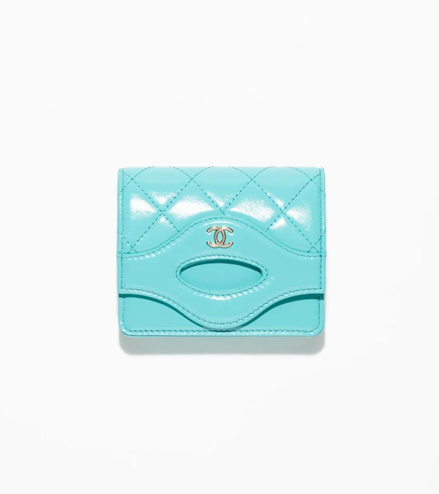 (관부가세포함)샤넬 플랩 카드 홀더 유광 카프스킨, 골드 메탈, 터키쉬 블루 AP3654 B14880 NS837