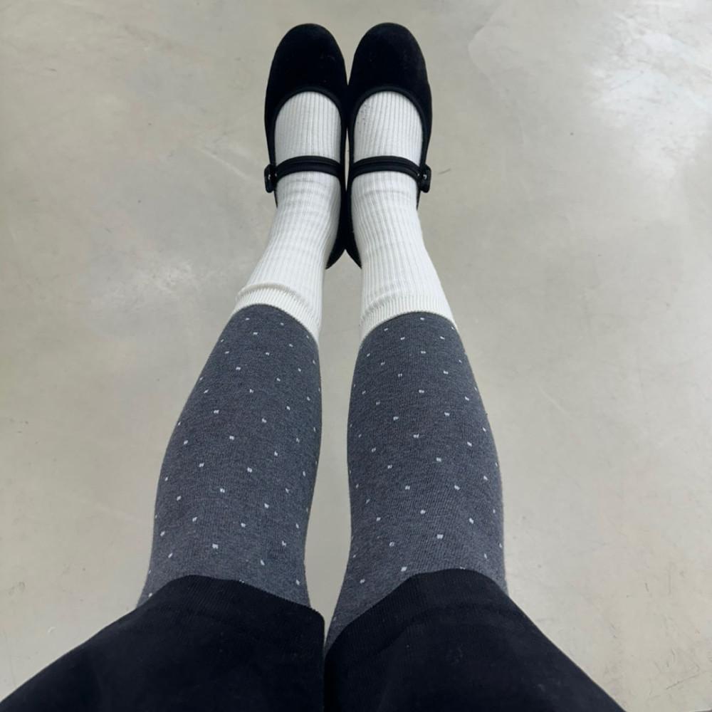 잔도트 스타킹 땡땡이 겨울이너웨어 (2colors)