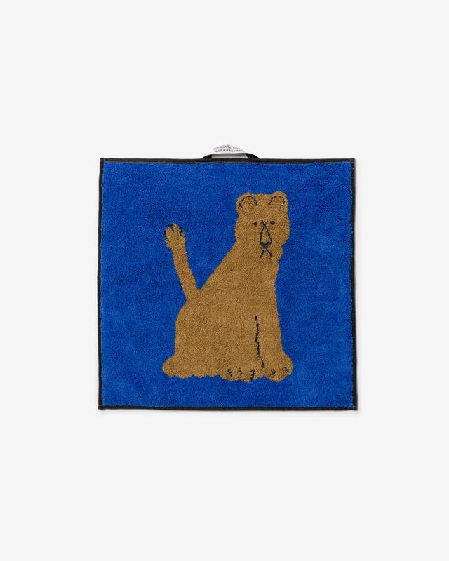 LIONESS HAND TOWEL - BROWN