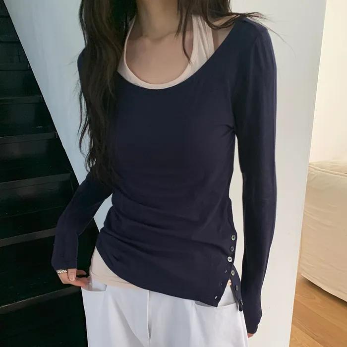 [4/13 순차배송][29CM 단독] 리브 홀터넥 레이어드 티셔츠 ( 네이비 )