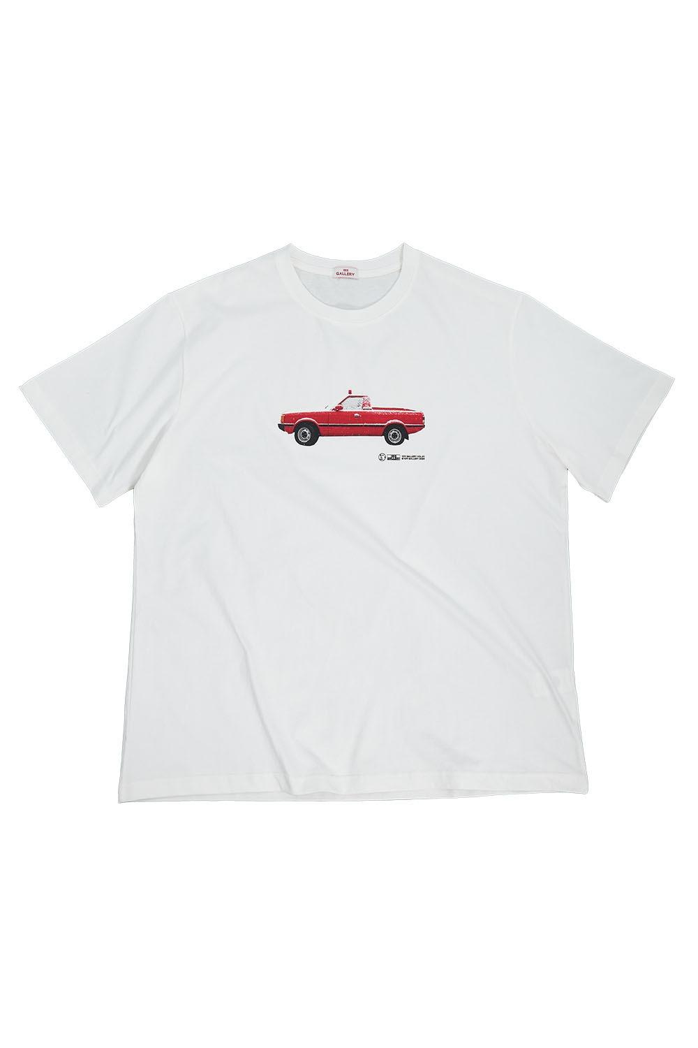 Gallery Red Car T-shirt - White