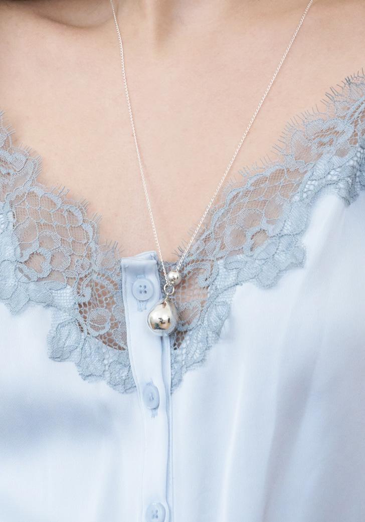 딥브로우 bear fruit drop necklace (L)