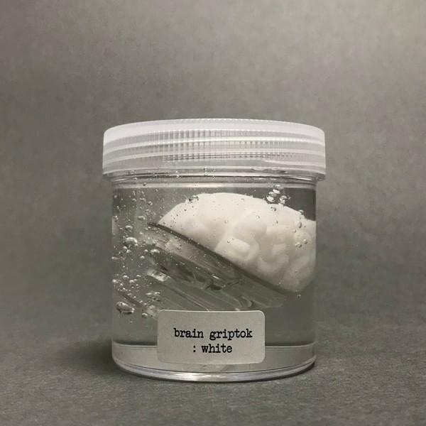 brain griptok (white)