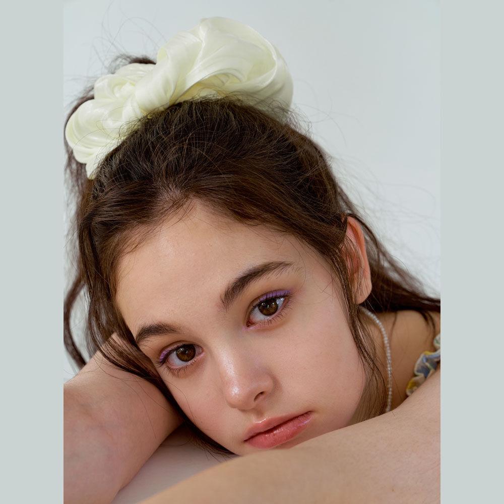 silky yellow scrunch