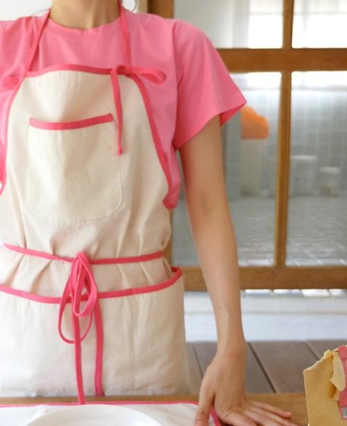 Trimming Apron: Line Pink