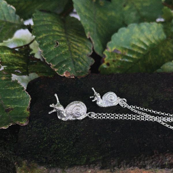 Sneackin snail ...