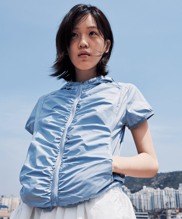 SHIRRED WINDBREAKER - SKYBLUE