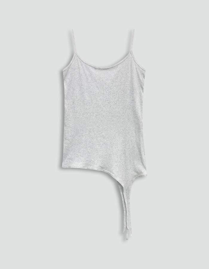 언발 스트랩 슬리브리스 탑