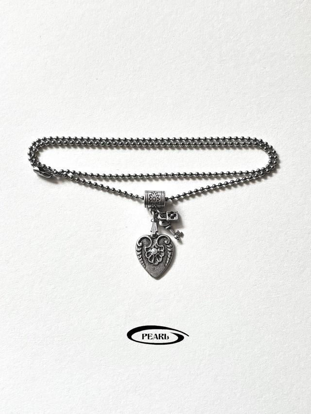 Doiu Necklace