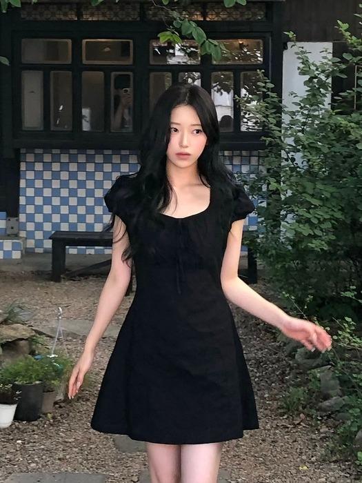 [TWEE] [은지pick] 쥬니 리본 자수 스퀘어 원피스