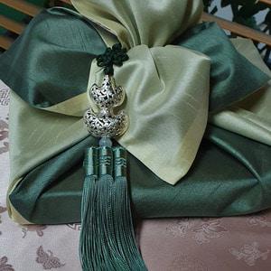 은장식 노리개 / 카키