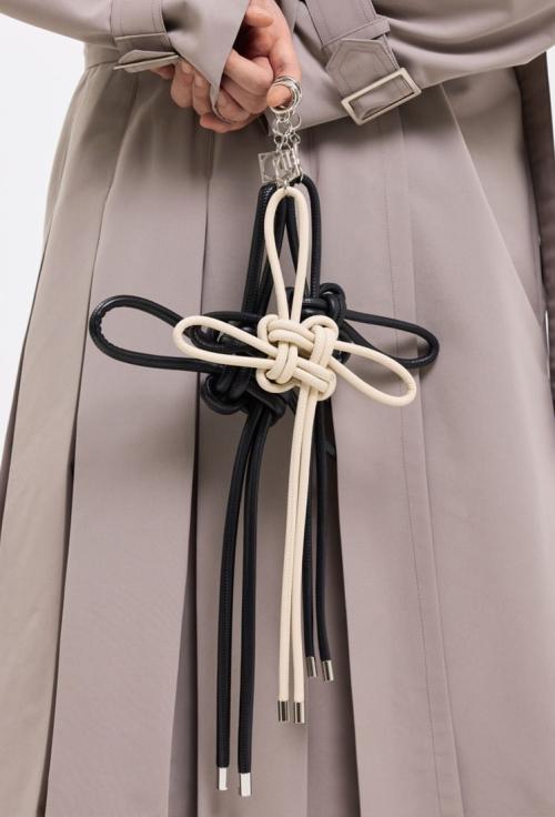 비건 레더 매듭 노리개