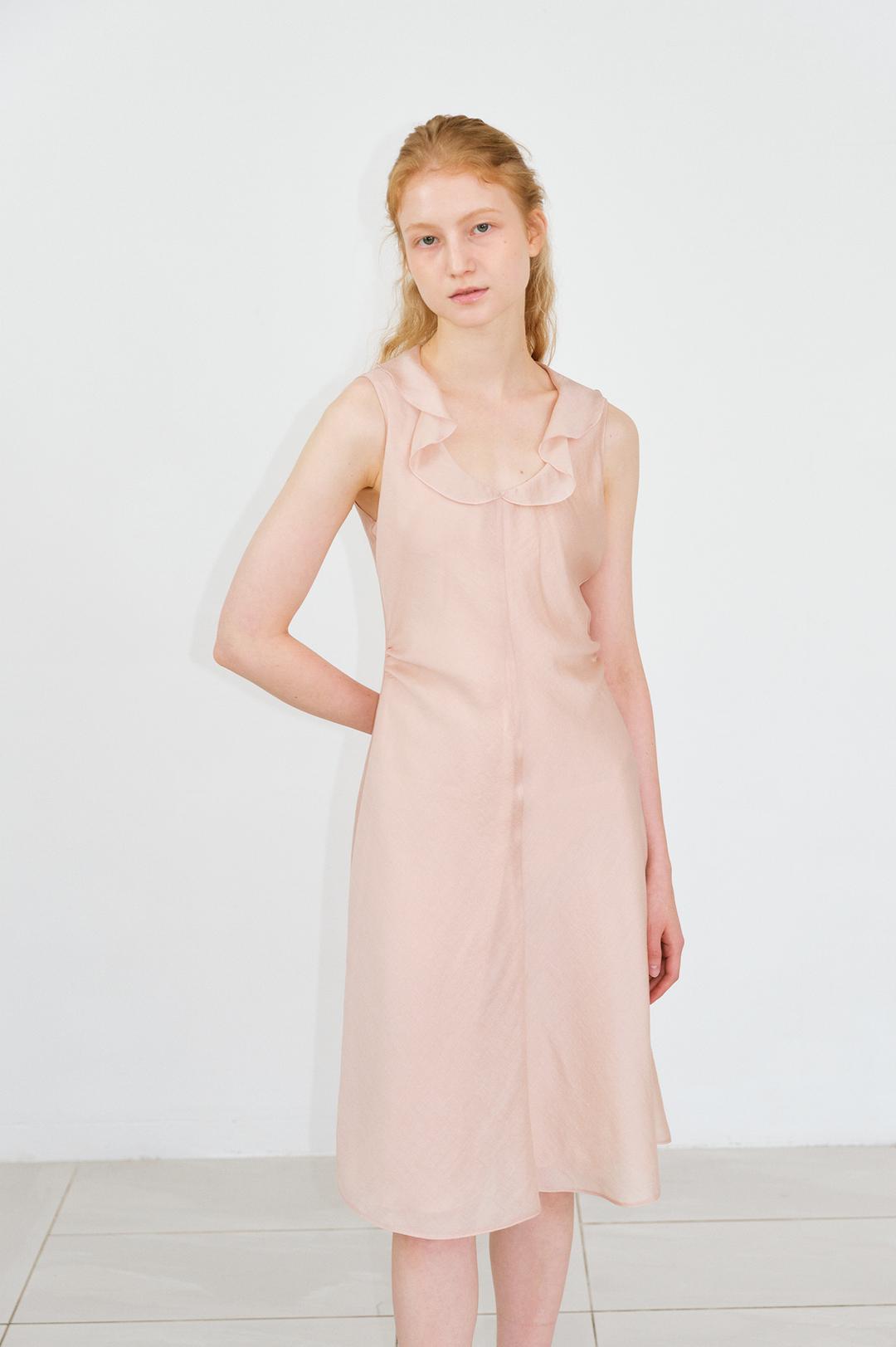 Daphne Ruffle Dress (Peach)
