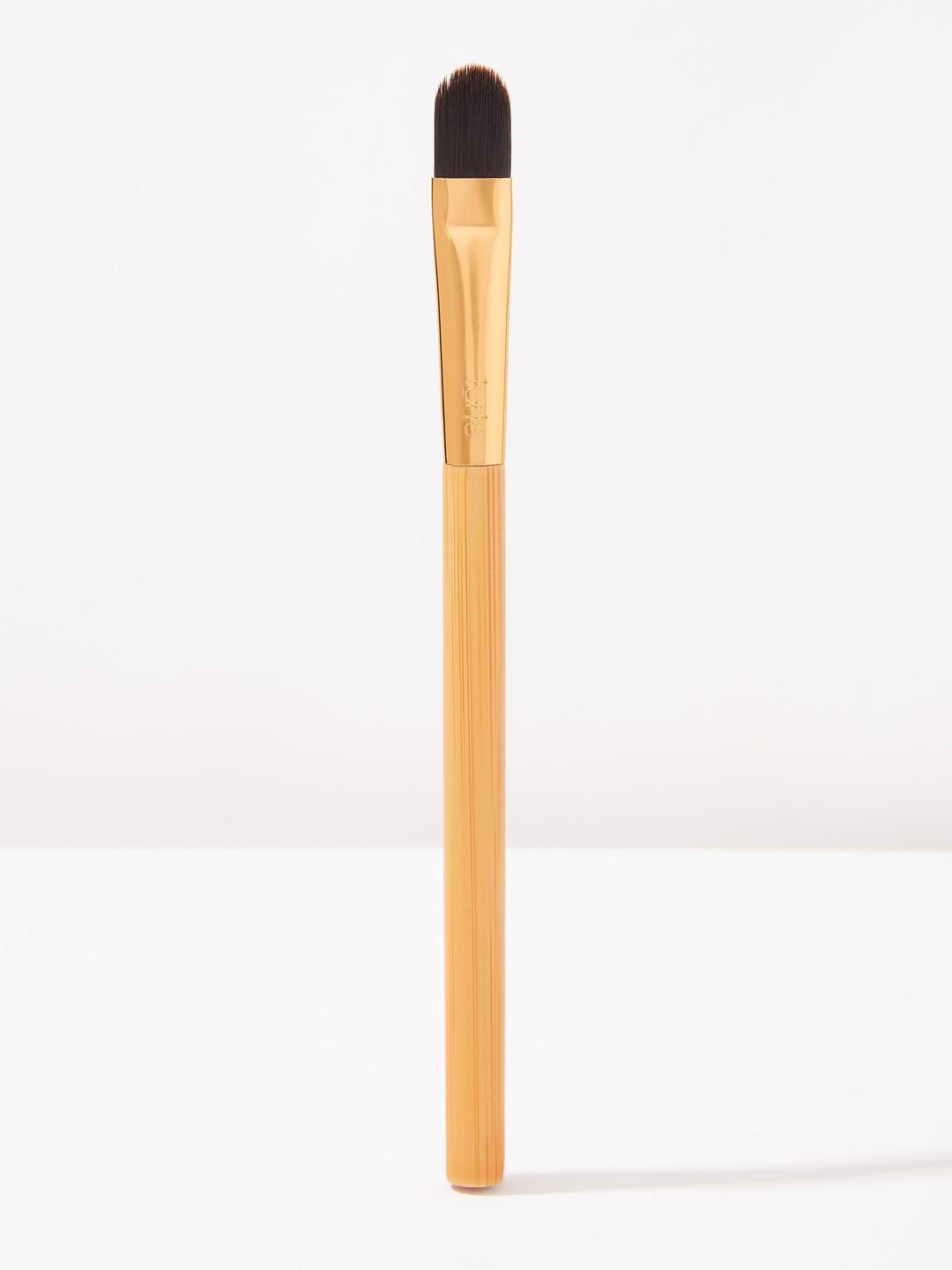 flat concealer brush