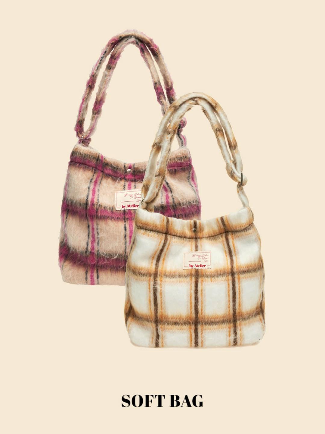 [ 예약배송_12/26 (화)_ 순차출고 ] [by Atelier] SOFT BAG_2 Colors