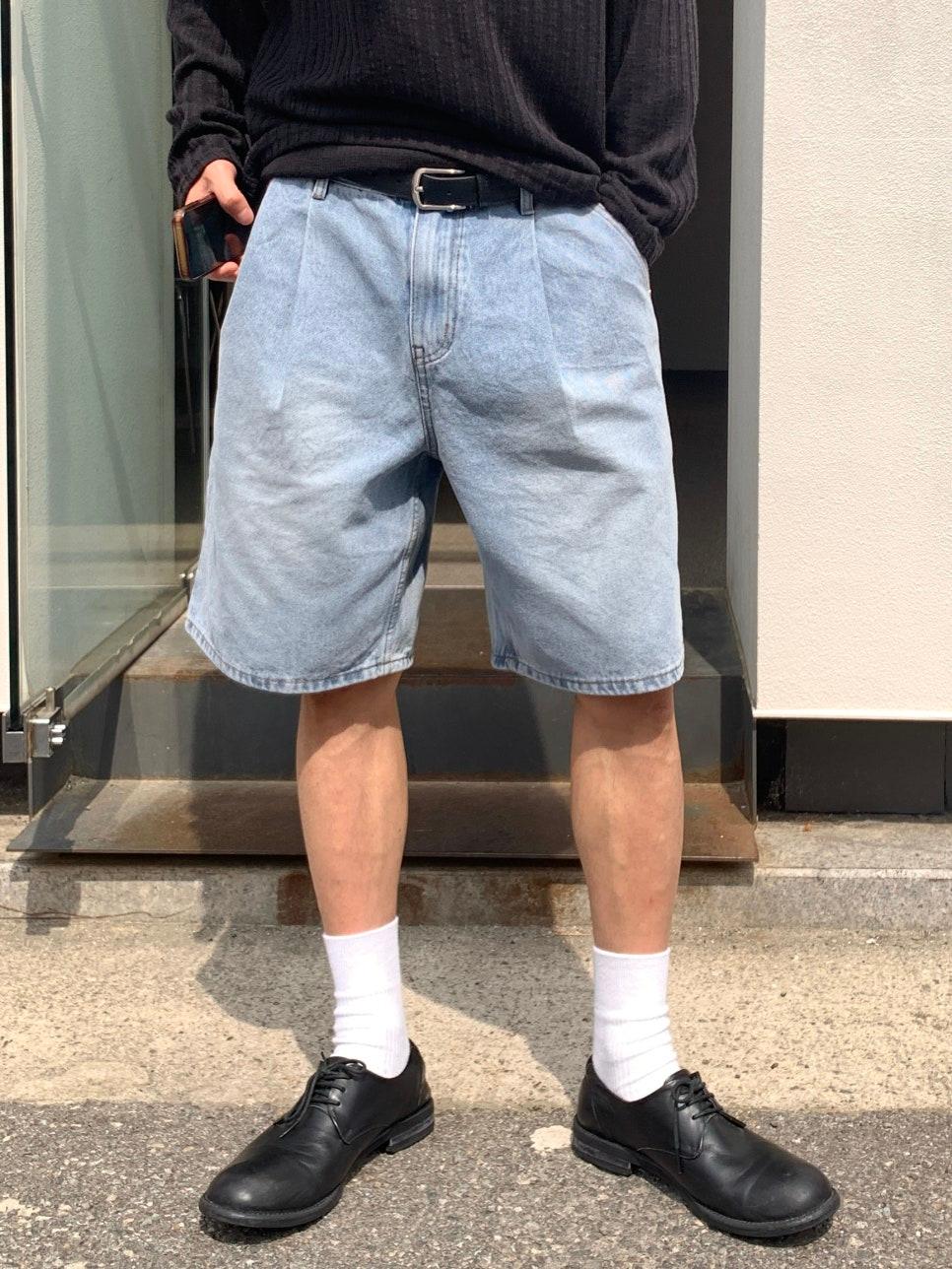 An studio tuck denim shorts
