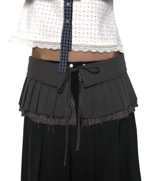 턴오버 플리티드 랩 스커트_차콜