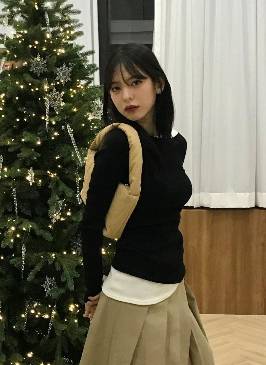 Multiply knit T 멀티플라이 오프숄더 니트 티