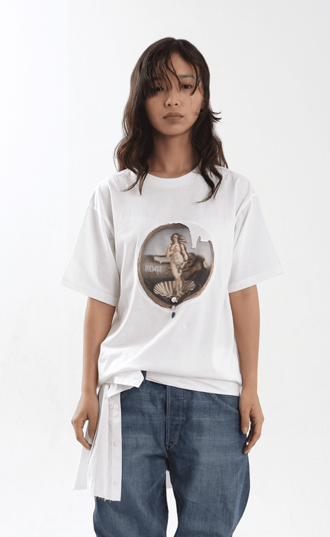 Connected To Reality  T-shirt   (VENUS)