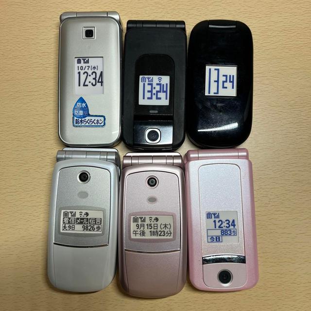 らくらくフォン　6つまとめ売り(112)