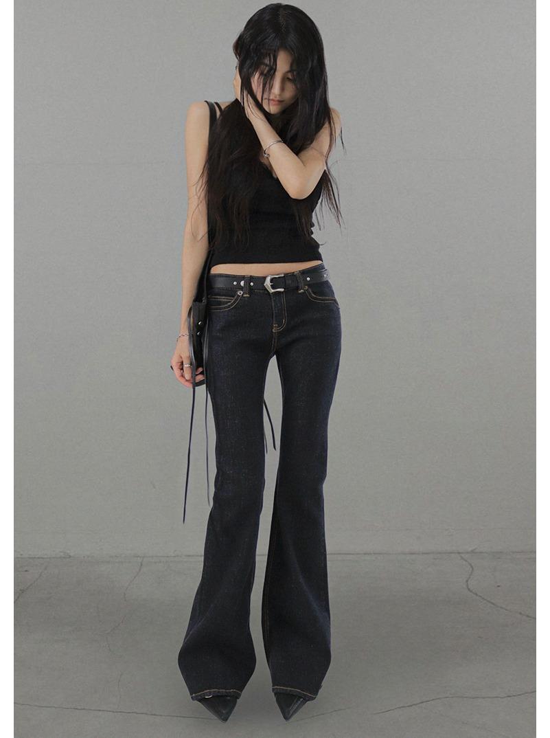 INDIGO STITCH DARK LOW-WAIST REAL SLIM BOOTCUT DENIM PANTS 인디고 스티치 다크 로우웨이스트 리얼 슬림 부츠컷 데님 팬츠