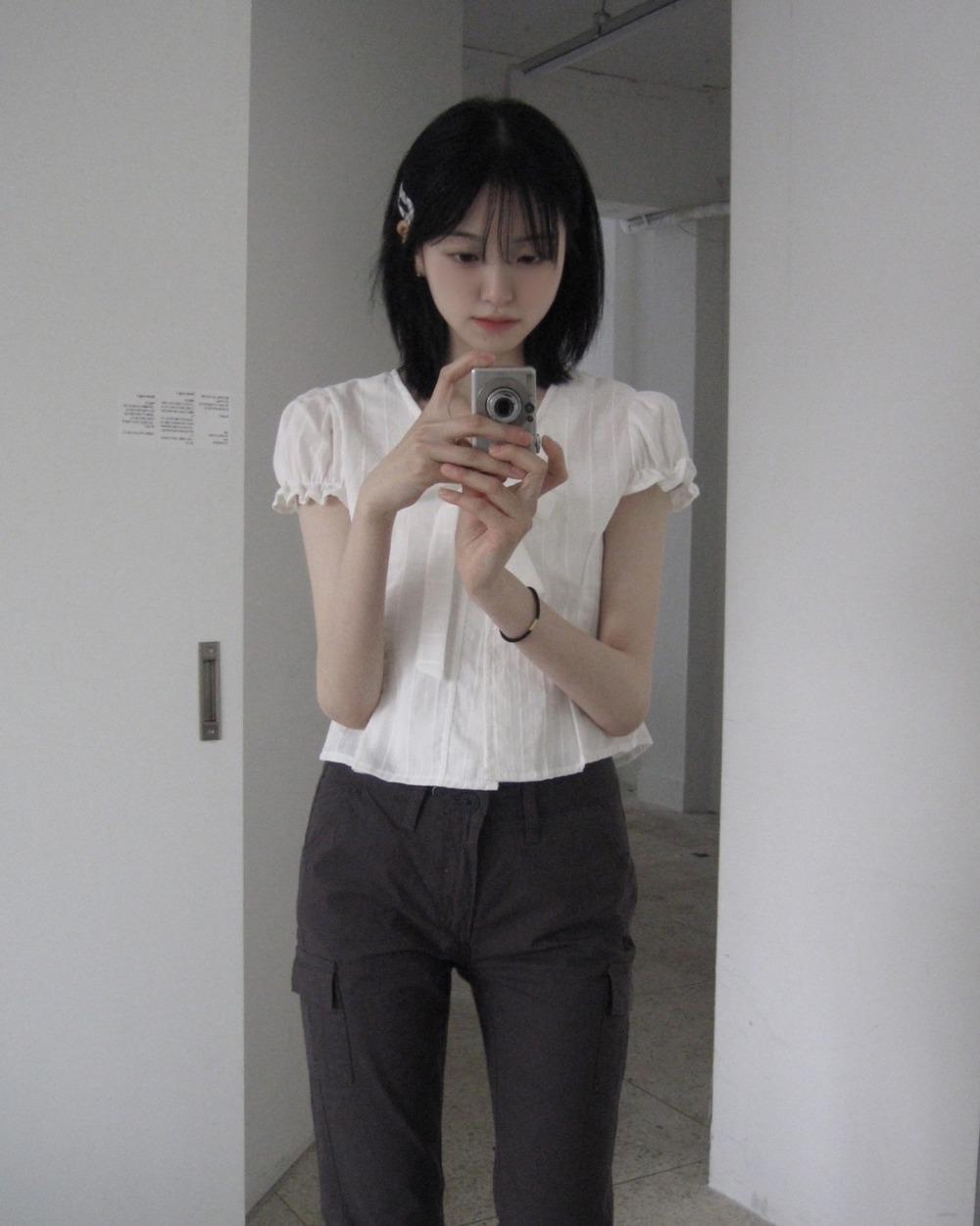 coti puff short-sleeved blouse