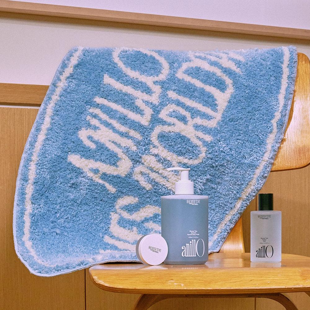 아닐로X아메스 샤워타임 러그
