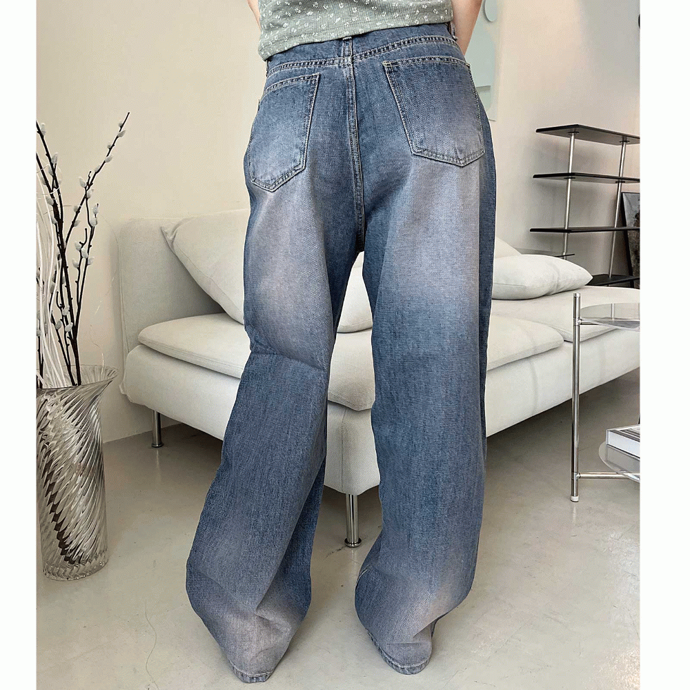 Pink washed jean