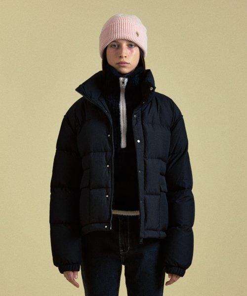 아웃포켓 하이넥 다운 점퍼 블랙