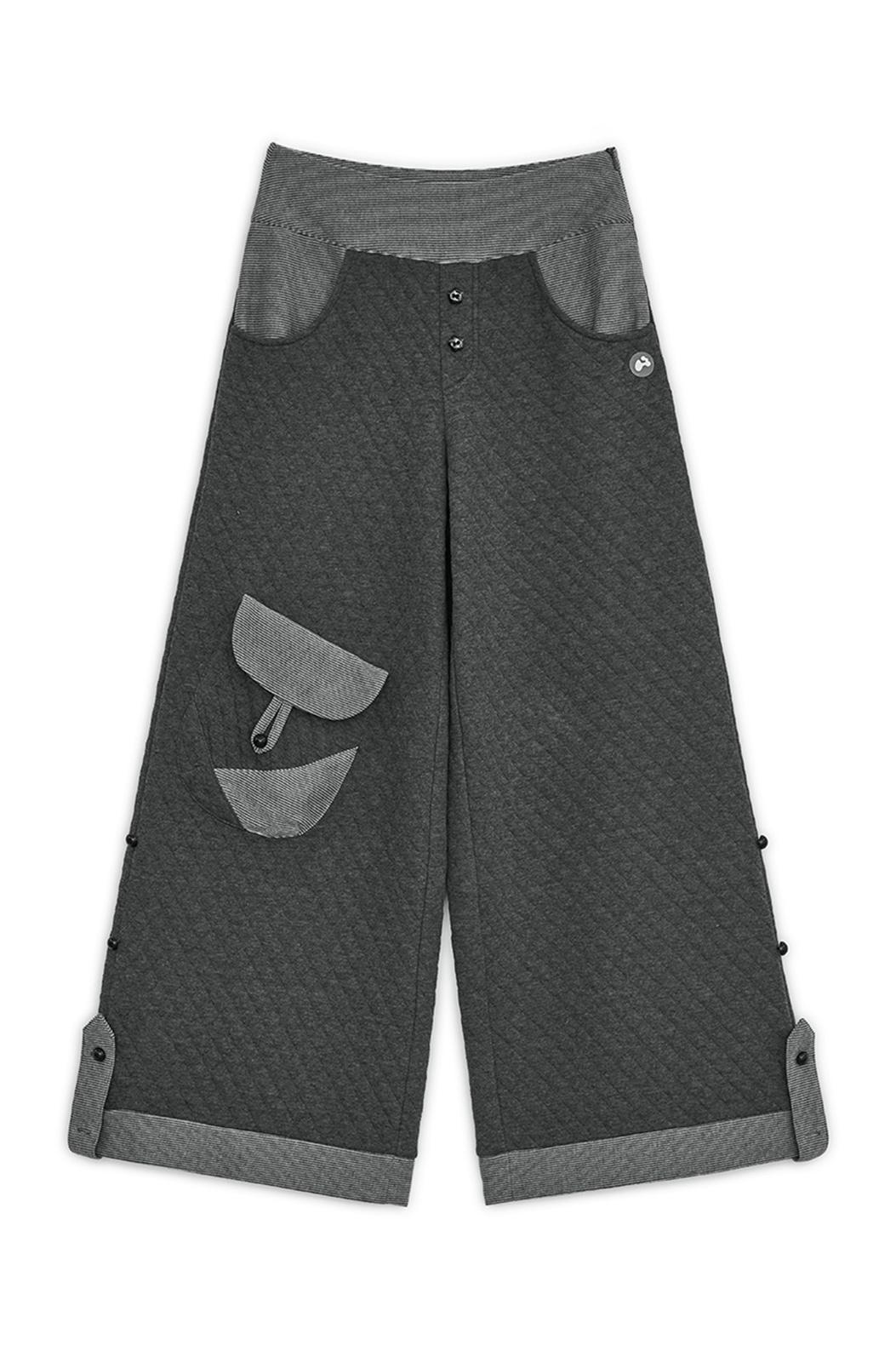 Quilted flap button pants (Gray)