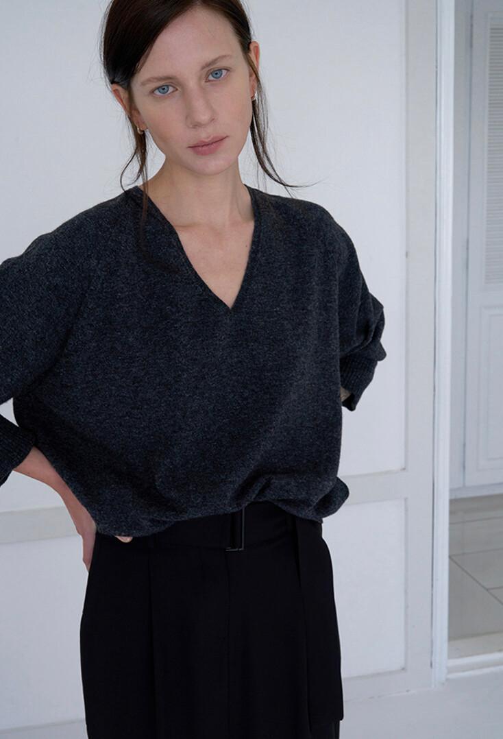 [11/14예약배송] 2차 리오더 [25SS] CASH MERINO V-NECK KNIT_CHARCOAL