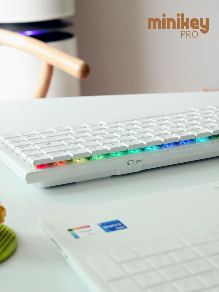 몬스타기어 미니키프로 RGB 무선 2.4G 블루투스 기계식 키보드