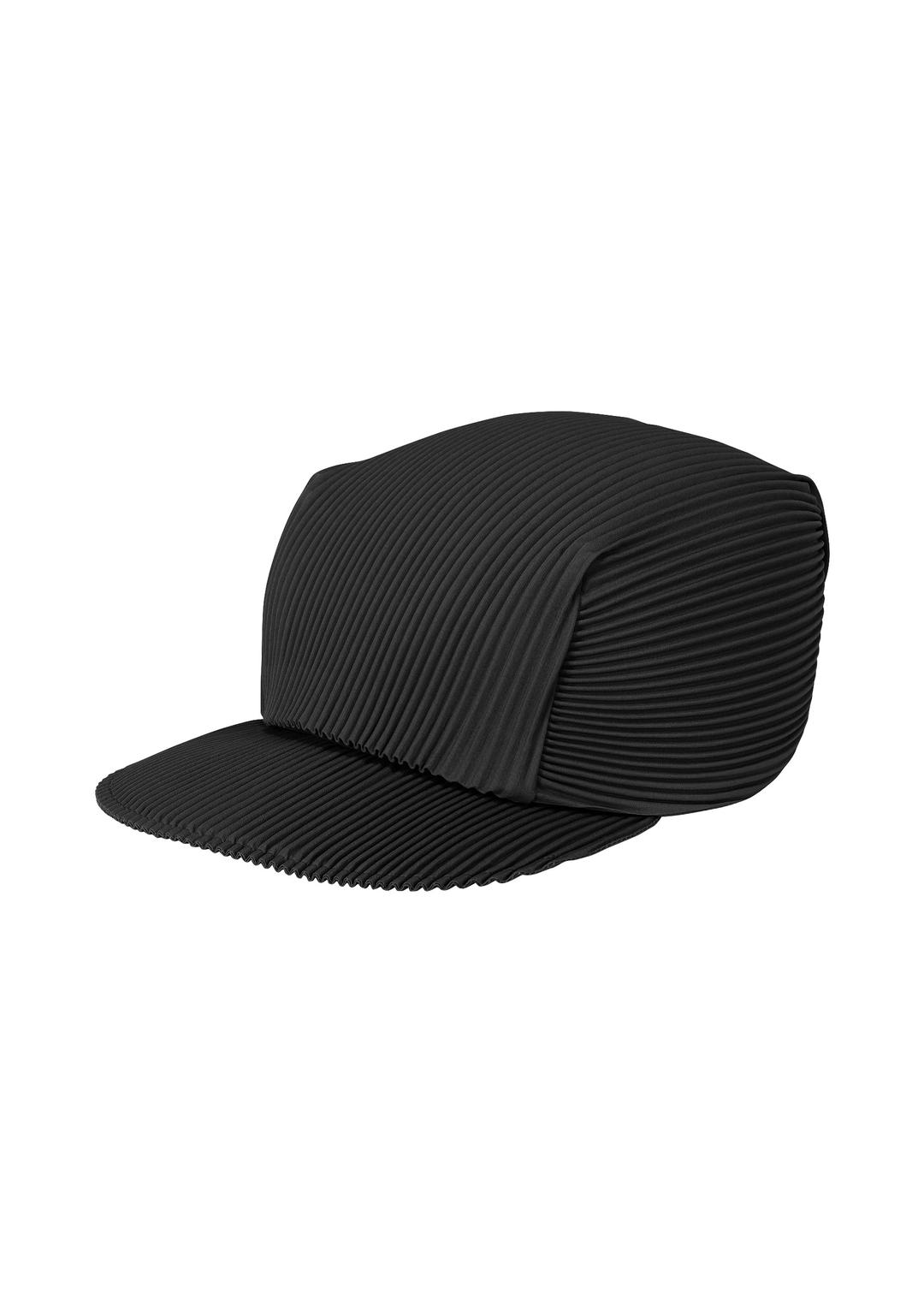 PLEATS CAP