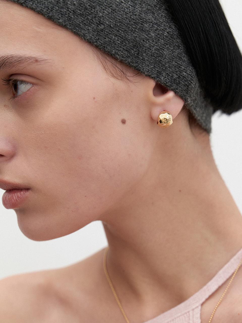 invert onetouch earring - gold