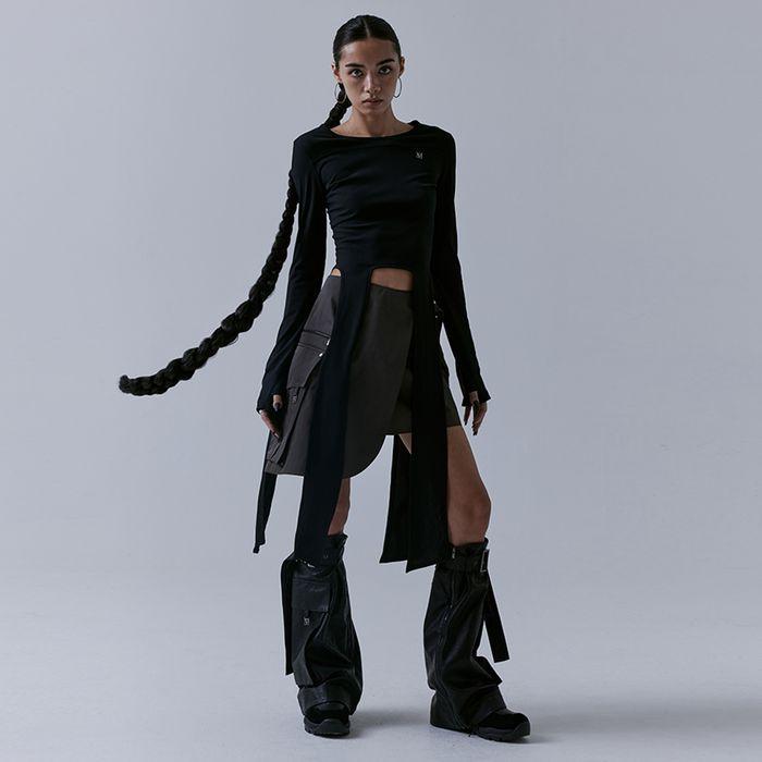 Back-less Strap Long Sleeve [ Black ]