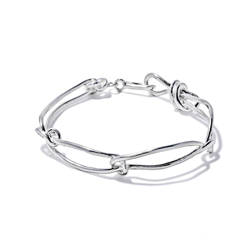 LOOSE KNOTS BRACELET