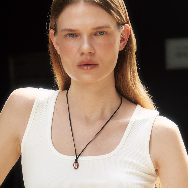 Marina String Necklace Crimson