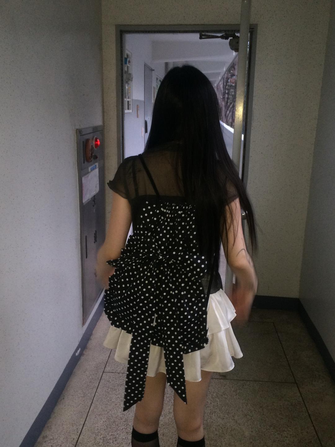 Black ribbon frill string bag