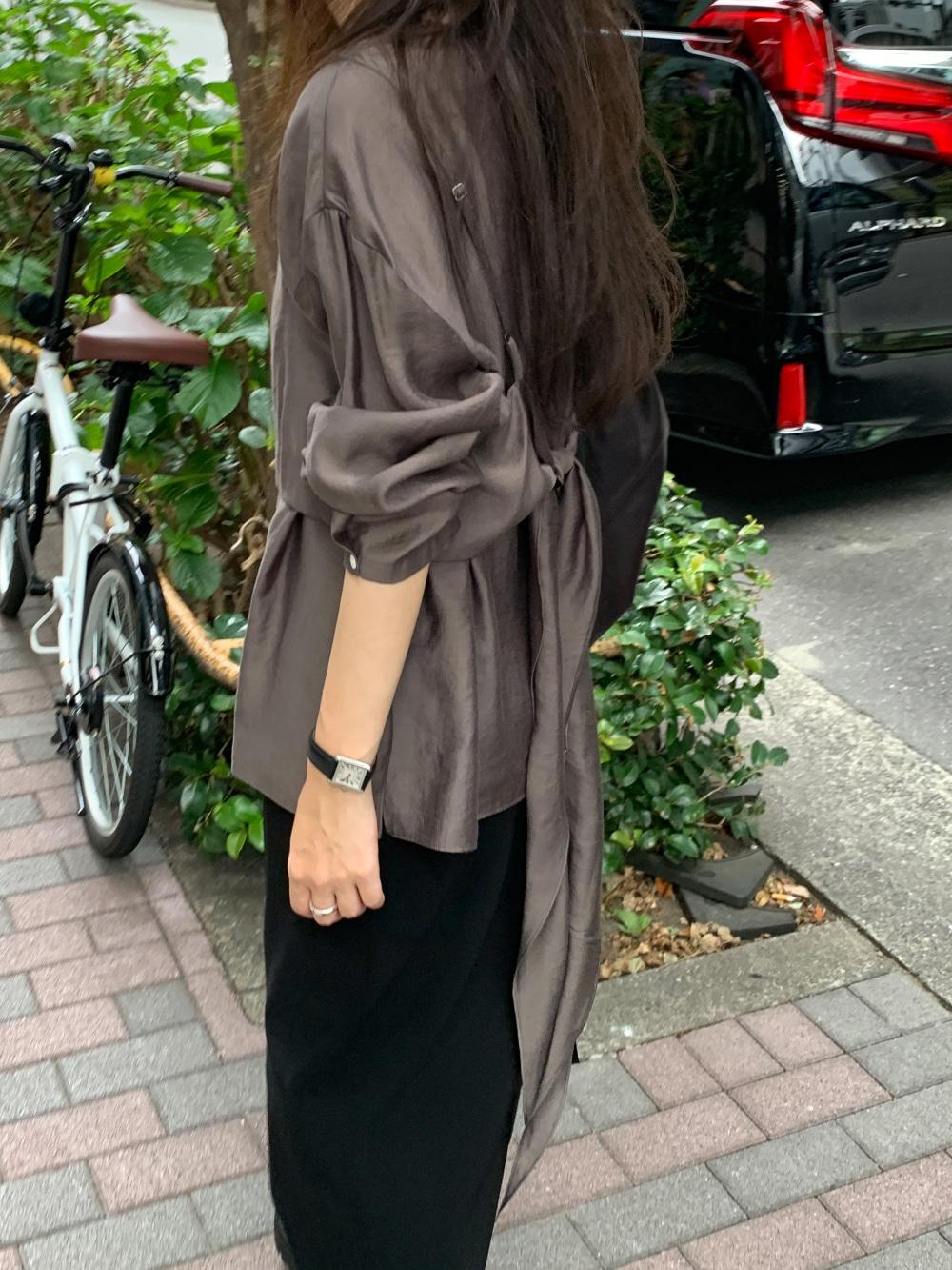 [리어스 제작] 레스 블라우스 & 뷔스티에 세트 (charcoal)